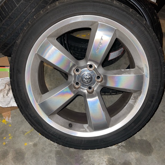 Selling my set of 4 Srt8 rims. Comes with the tires if wanted - Picture 6 of 6
